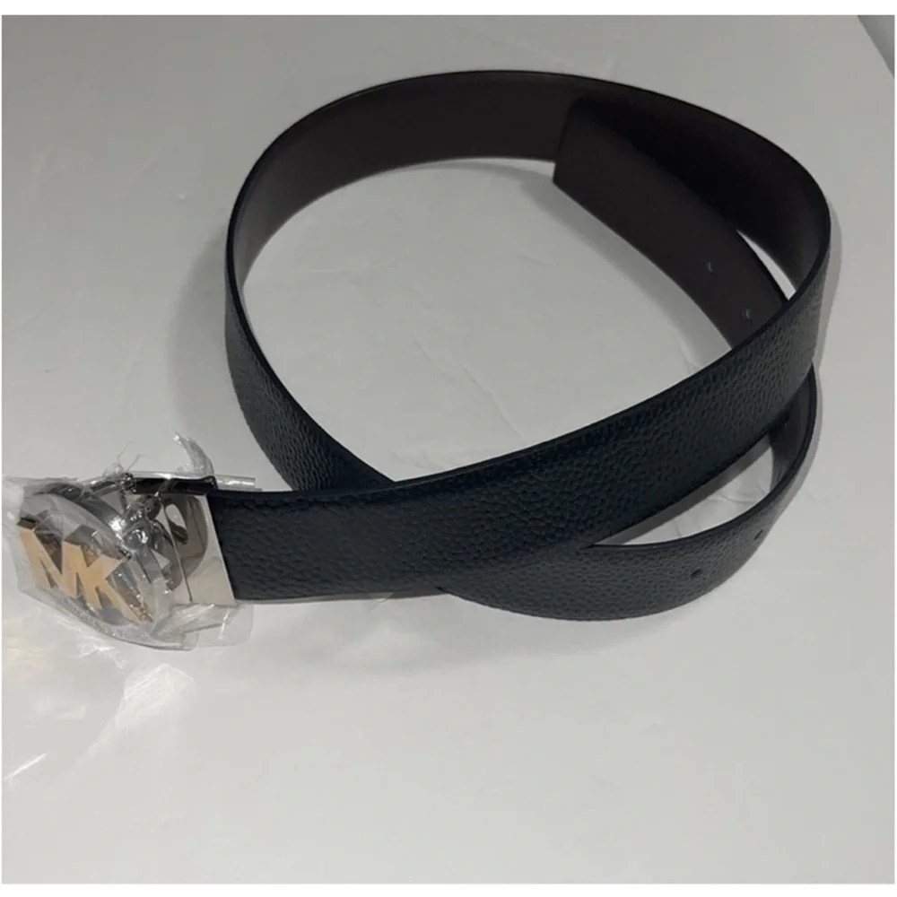 MICHAEL KORS MK Logo Twist Reversible Genuine LEATHER Black & Brown Belt.NWT